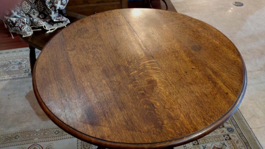 オーク　Tilt-Top テーブル