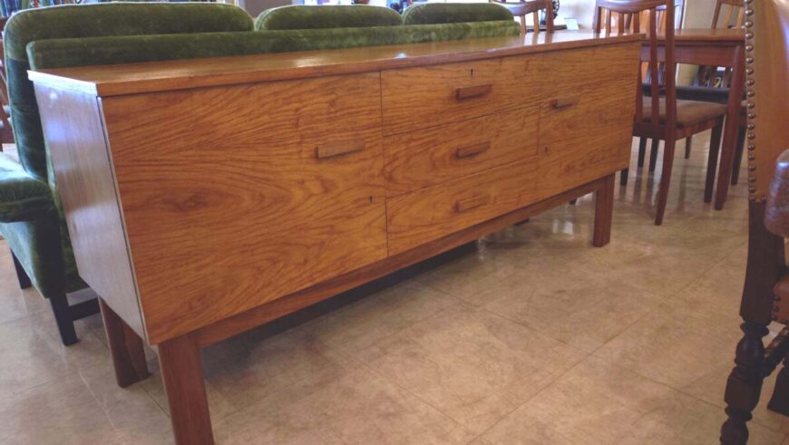 ビンテージサイドボード