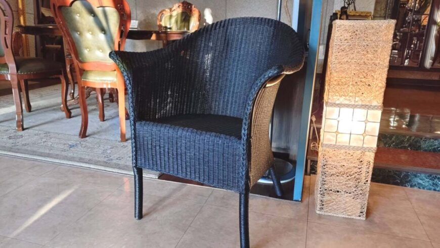 ロイドルームチェアー