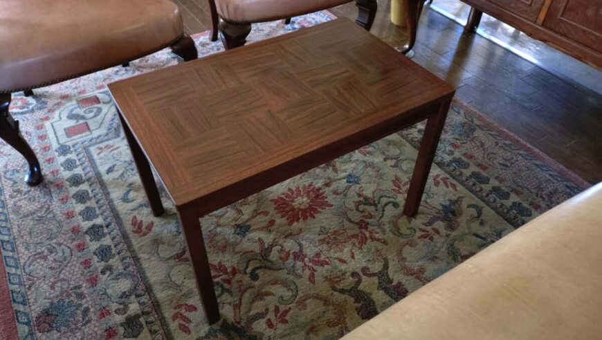 コーヒーテーブル