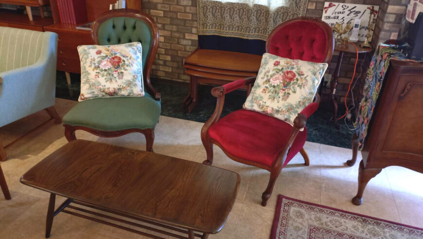 ナーシングチェアー